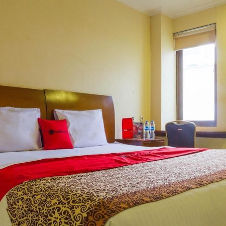 Reddoorz @ Paskal Hyper Square Hotel Bandung Exterior foto